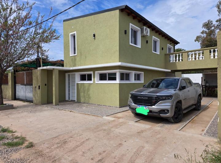 Casa 5 ambientes en Barrio Cerrado Siloe — Barrio Cerrado Siloe, C. Las Toscas 1224 — Venta, foto 2 de 8