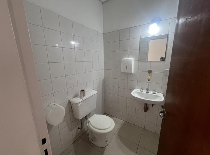 Local Comercial en Argüello — Ricardo Rojas al 6700 — Alquiler, foto 4 de 8