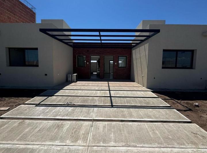 Casa en Campos de Manantiales — mza 118 Lote 8 — Venta, foto 1 de 8