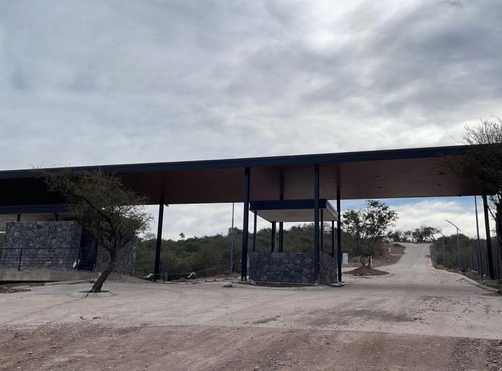 Lote en La Deseada Country — Barrio Privado Vistas de La Deseada - Av. Ejército Argentino, La Calera, Córdoba — Venta, foto 1 de 6