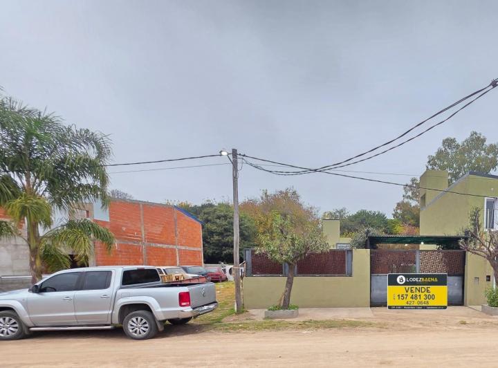 Casa 4 ambientes en Villa Esquiú — Barrio Cerrado Siloe, Av Arturo Capdevila 7500 — Venta, foto 4 de 8