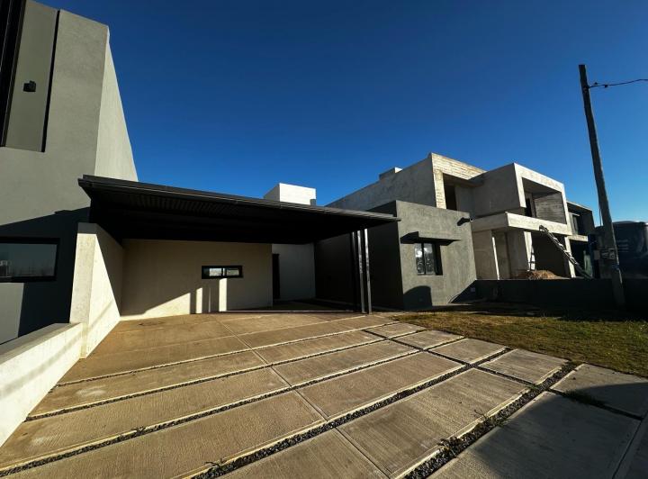 Casa 4 ambientes en Nobu Town — Nobu Town MZA 123 Lote 11 — Venta, foto 1 de 8