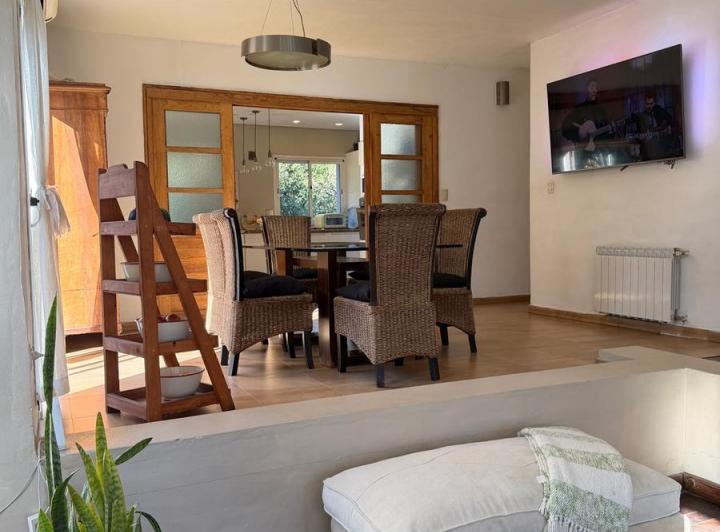 Casa 10 ambientes en Chacras de la Villa — Chacras de la Villa -av.padre Luchese — Venta, foto 2 de 8