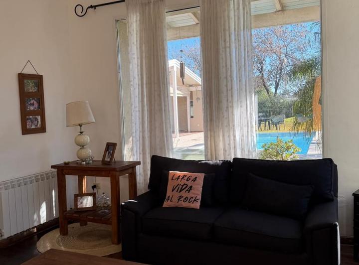 Casa 10 ambientes en Chacras de la Villa — Chacras de la Villa -av.padre Luchese — Venta, foto 3 de 8