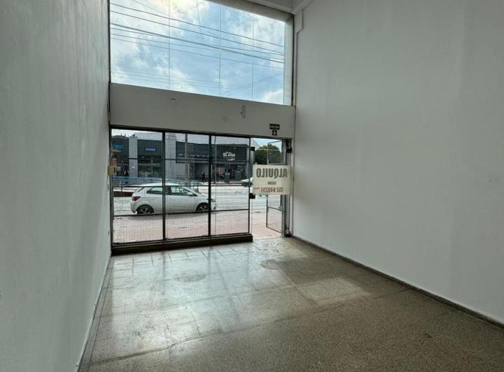 Local Comercial en Alquiler en Empalme — Av. Sabattini al 3900 — Alquiler, foto 1 de 8