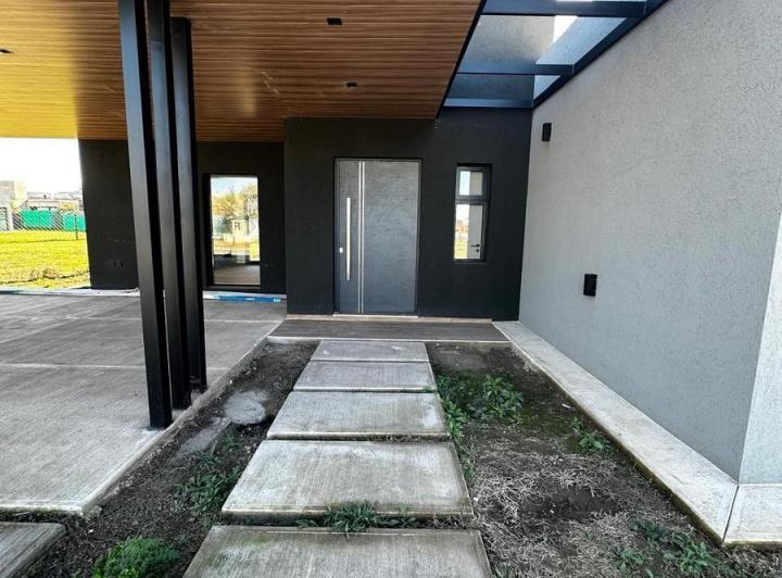 Casa 3 Dorm. con Suite y Vestidor en Malagueño — 7 Soles, Alqarias, Ruta 20 Antes DEL Peaje — Venta, foto 1 de 8