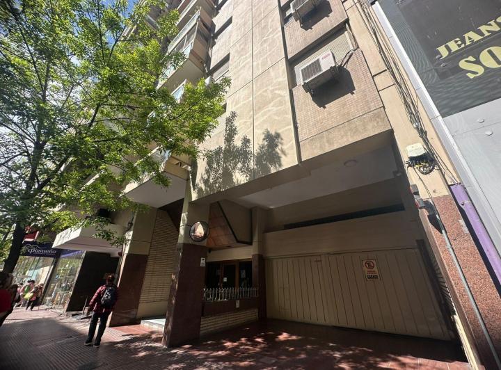 Cochera en Venta en Centro de Córdoba — av Colon al 400 — Venta, foto 1 de 8