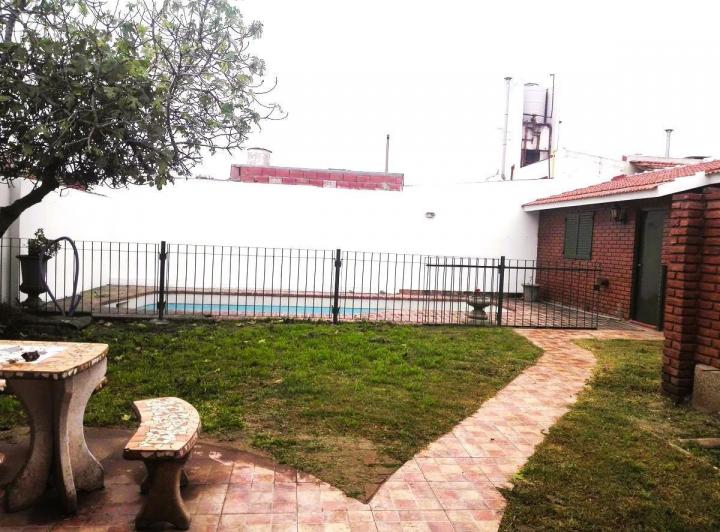 Casa 8 ambientes en Alto Alberdi — Vieytes al 700 — Venta, foto 2 de 8