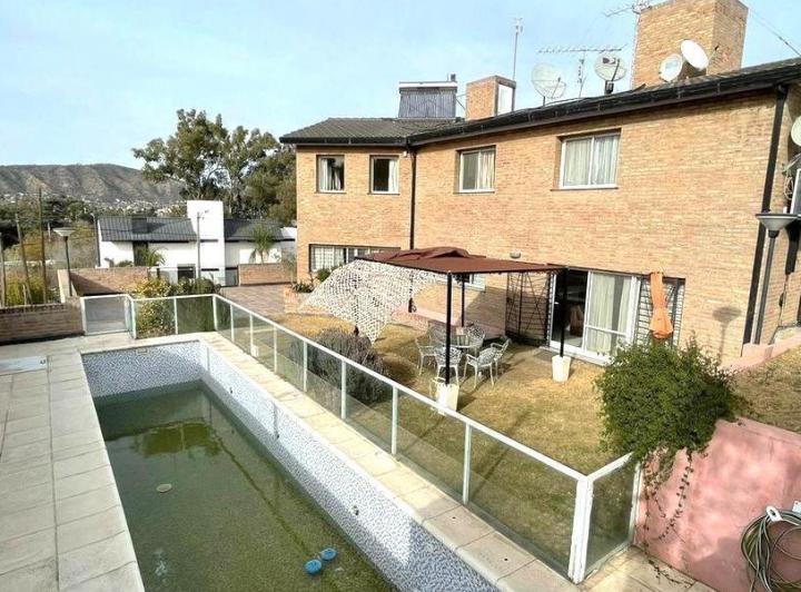 Casa 4 dorm en Villa del Lago — Zorrilla de San Martin al 100.villa DEL Lago. Punilla. Córdoba — Venta, foto 4 de 8