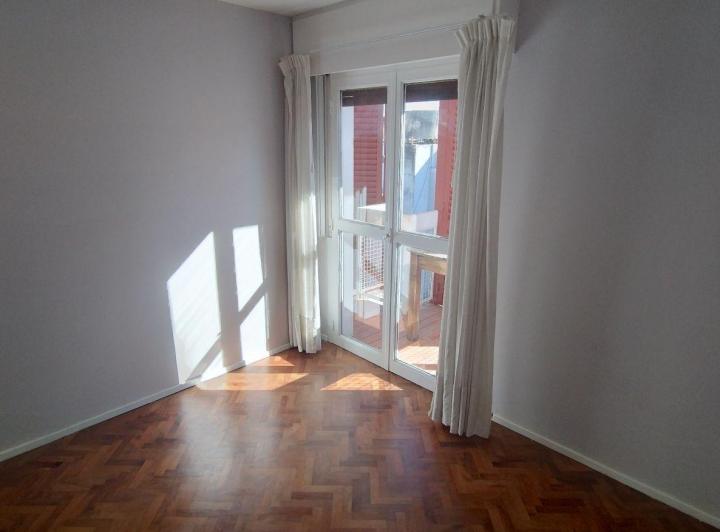 Departamento 2 Dorm. en Centro — Alvear 40, Centro, 2 Dormitorios, Renovado a Nuevo, Balcón — Venta, foto 8 de 8