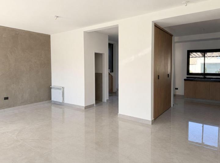 Casa 5 ambientes en Malagueño — Dúplex de 3 dor - Entrega y Cuotas! Alqarias-siete Soles - Sin Comisión Inmobiliaria! — Venta, foto 7 de 8