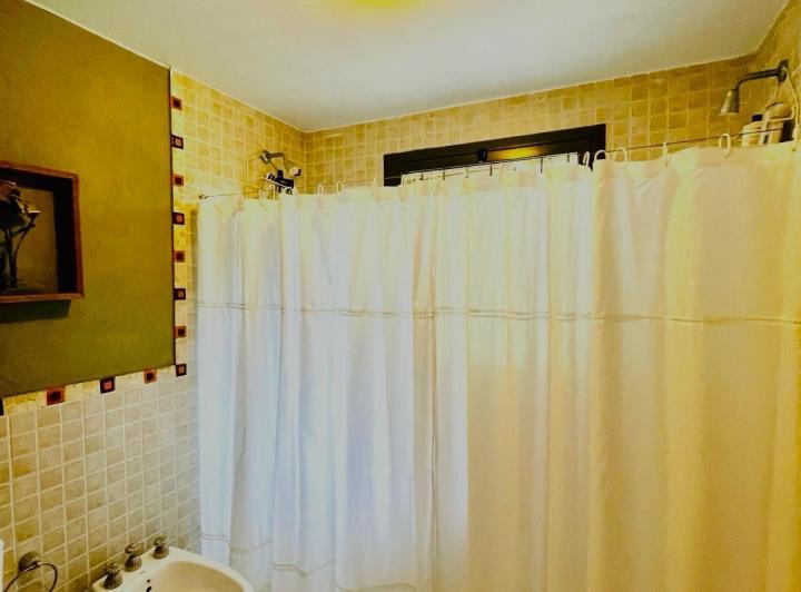 Casa 4 ambientes en Barrio Las Mercedes — Venta Casa en Suite con Entre Piso a Minutos del Terròn/ Còrdoba/mendiolaza. — Venta, foto 7 de 8