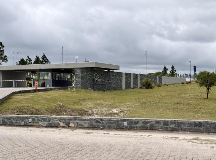 Lote en Puerto del Águila Country Náutico — Venta, foto 1 de 8