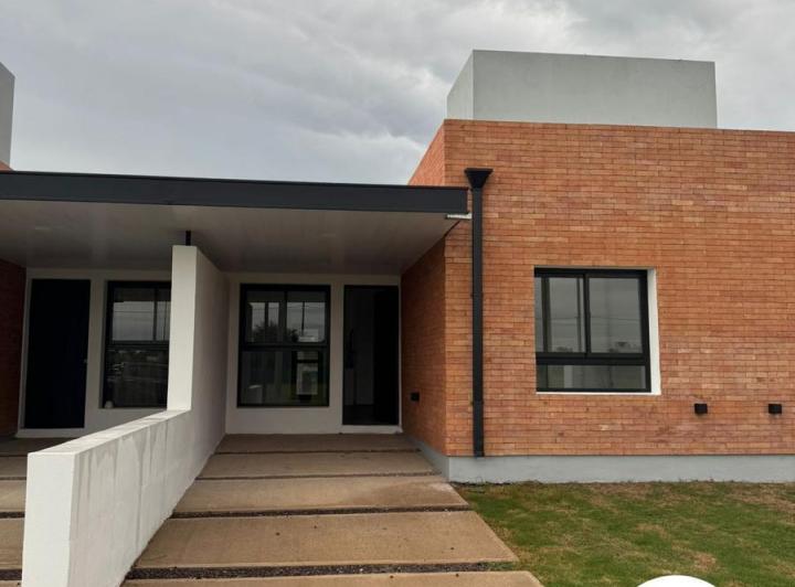 Dúplex 3 ambientes en Rincones de Manantiales — Venta, foto 4 de 8