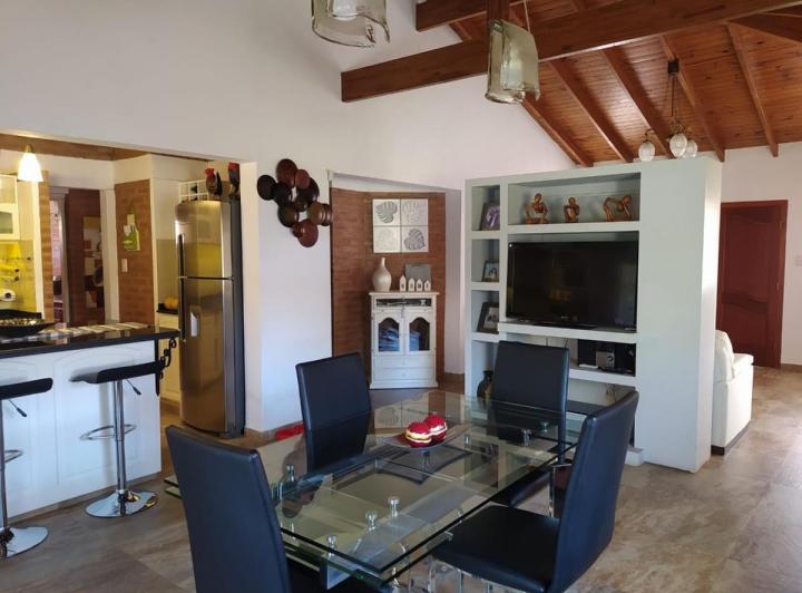 Casa 7 ambientes en Villa Lujan — Barrio Villa Lujan Mina Clavero Córdoba — Venta, foto 3 de 8