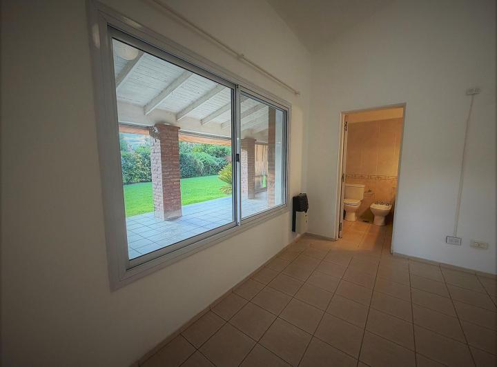 Casa 3 Dorm. en San Isidro — San Isidro - Av.padre Luchesse al 5100 — Venta, foto 6 de 8