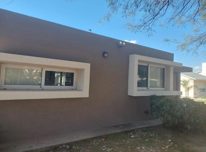 Casa 8 ambientes en Los Algarrobos — Armada Argentina al 3100 — Venta, foto 7 de 8