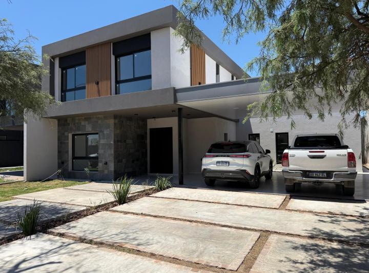 Casa 4 dorm en Siete Soles — Alqarias - Siete Soles - Colectora Au RN 20 Km14, Córdoba — Venta, foto 1 de 8