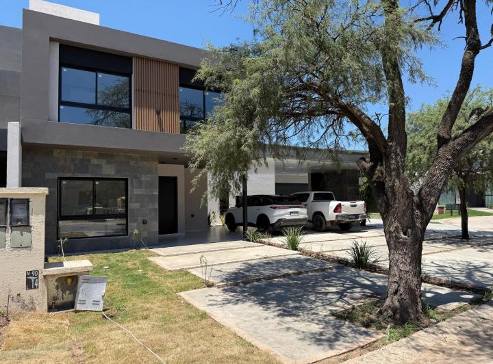 Casa 4 dorm en Siete Soles — Alqarias - Siete Soles - Colectora Au RN 20 Km14, Córdoba — Venta, foto 2 de 8