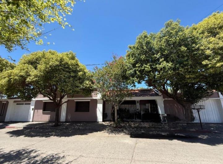 Casa 3 Dorm. en Alto Alberdi — Vélez al 600 — Venta, foto 1 de 8