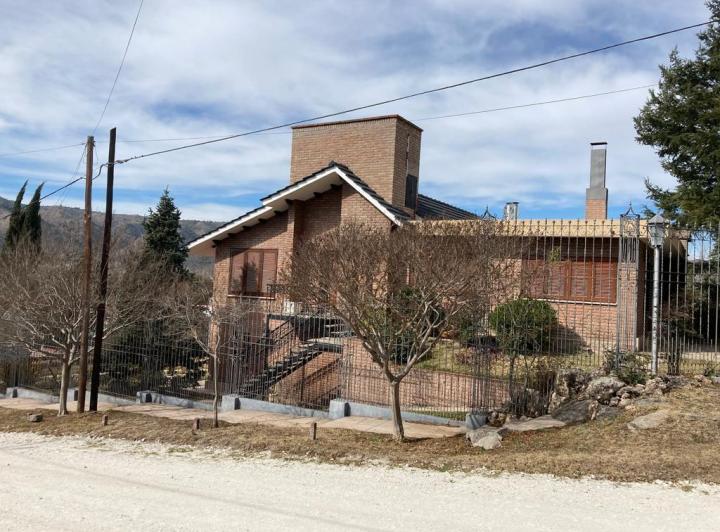 Casa 5 ambientes en San Antonio de Arredondo — Comechingones al 2800.san Antonio de Arredondo. Punilla. CBA — Venta, foto 1 de 8