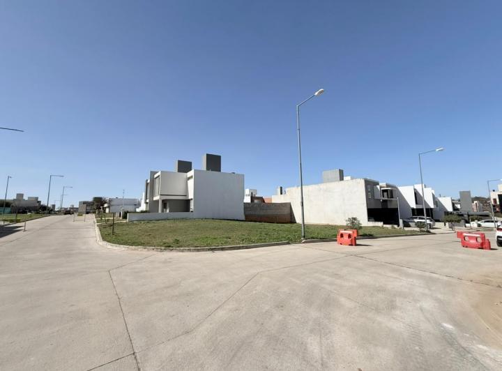Lote en Costas de Manantiales — Venta, foto 3 de 8