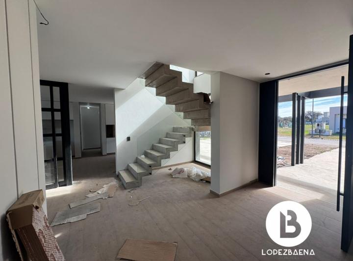 Casa 8 ambientes en Siete Soles — Venta, foto 2 de 8