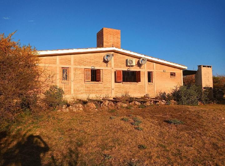 Casa 6 ambientes en Mina Clavero — Se Venden 2 Cabañas 120 m2 (terreno 1 Ha) con Inigualable Vista a las Sierras - Mina Clavero — Venta, foto 2 de 8