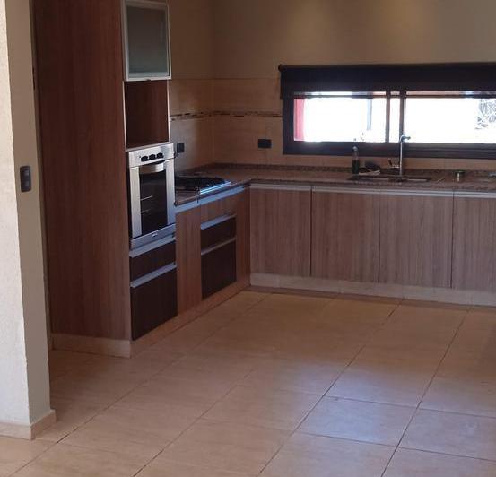 Casa 3 dorm. en Comarca de Allende — Av. Padre Luchesse Km 3,5 - Comarca de Allende — Venta, foto 6 de 8