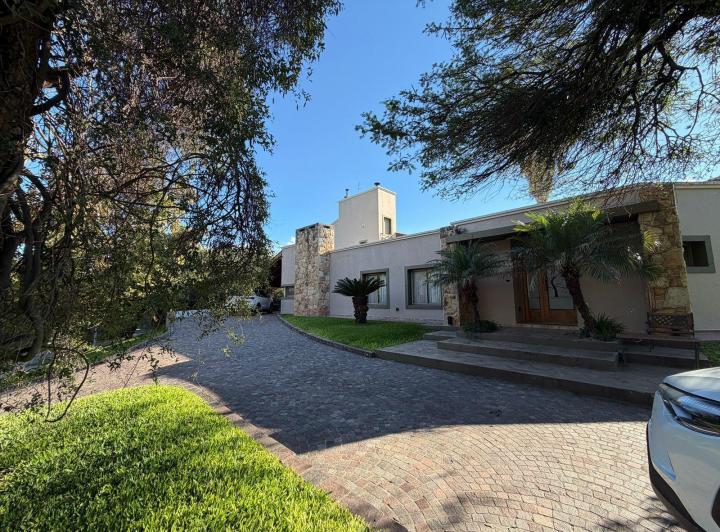 Casa 5 Dorm. en El Bosque — EL Bosque - Molino de Torres 5301 al 5300 — Venta, foto 2 de 8