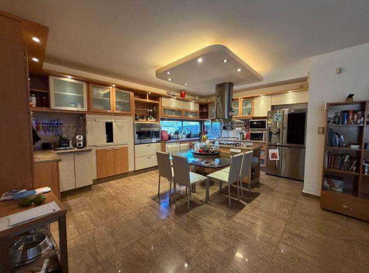 Casa 5 Dorm. en El Bosque — EL Bosque - Molino de Torres 5301 al 5300 — Venta, foto 3 de 8