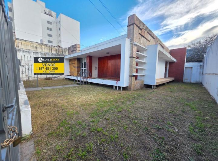 Casa en Alto Alberdi — Olegario Correa al 200 — Venta, foto 2 de 8