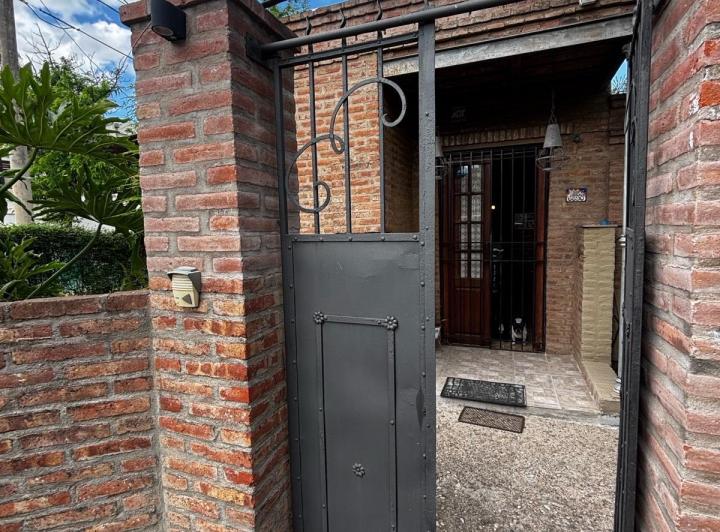 Casa 4 Dorm. en San José — Juan Dios de Correas al 6800 — Venta, foto 1 de 8