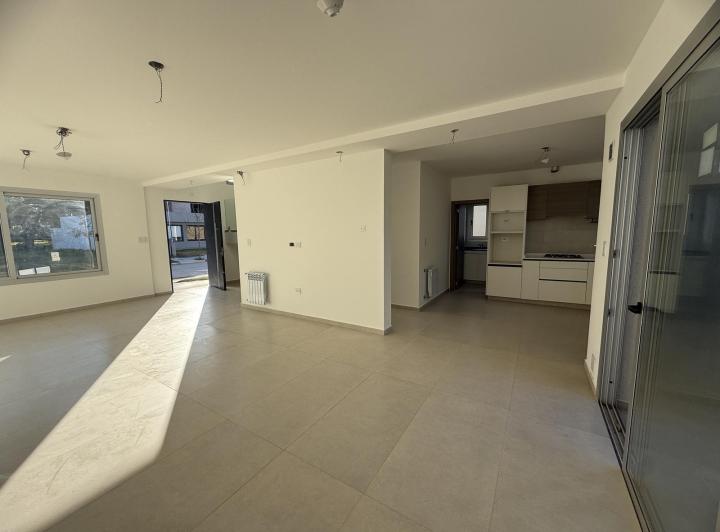 Casa 4 ambientes en Las Tejas del Sur — MNZ 5, Lote 2 — Venta, foto 6 de 8