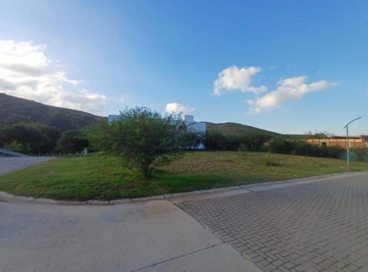 Terreno en Colinas de La Deseada, La Calera — Mz 5 Lote 1 — Venta, foto 3 de 8