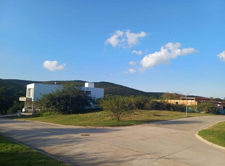 Terreno en Colinas de La Deseada, La Calera — Mz 5 Lote 1 — Venta, foto 4 de 8