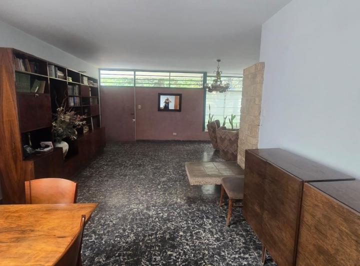 Casa 6 ambientes en Cerro de Las Rosas — Gregorio Vélez al 3800 — Venta, foto 7 de 8