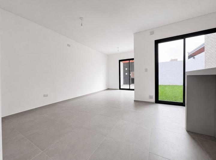 Dúplex 4 ambientes en Quebradas de Manantiales — Duplex a Estrenar 2 Dormitorios en dos Plantas! — Venta, foto 2 de 8