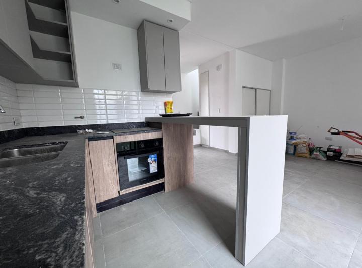 Dúplex 4 ambientes en Quebradas de Manantiales — Duplex a Estrenar 2 Dormitorios en dos Plantas! — Venta, foto 3 de 8