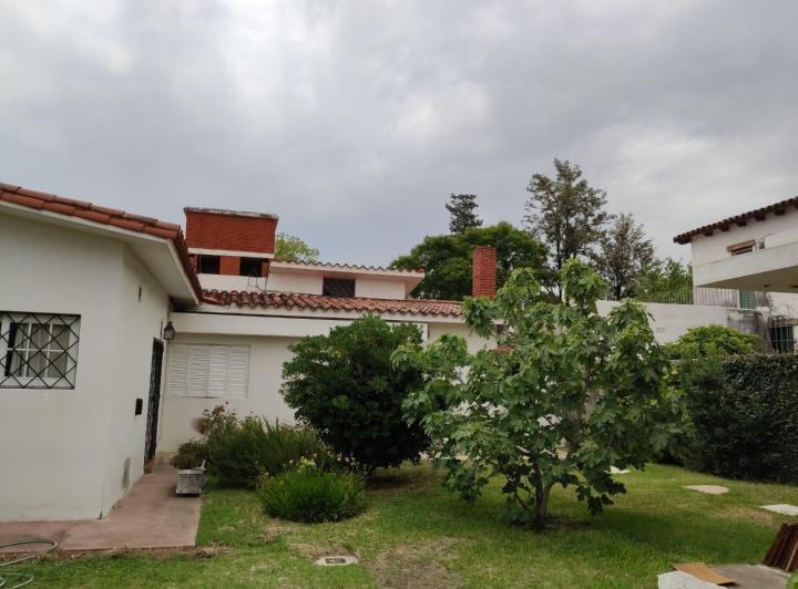 Casa 6 ambientes en Cerro de las Rosas — José Roque Funes al 1700 — Venta, foto 3 de 8