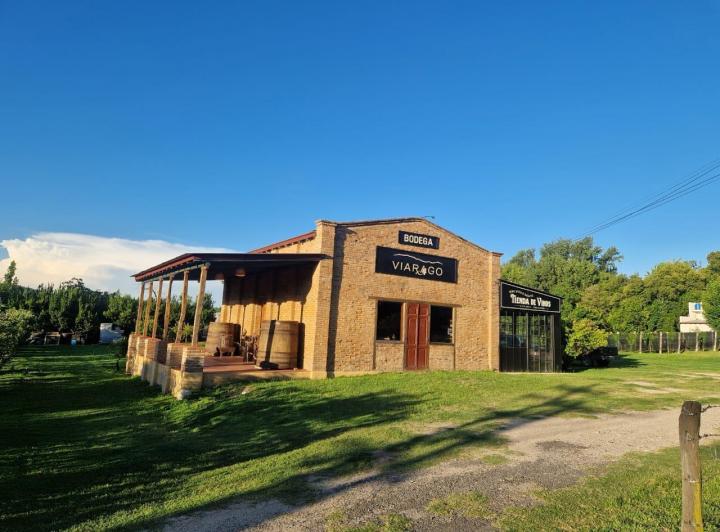 Comercial en Villa de Las Rosas — En Venta Edificio Bodega, Salón de Degustación y Viñedos Villa de Las Rosas...traslasierra!! — Venta, foto 1 de 8