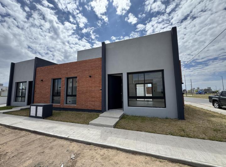 Casa 3 ambientes en Rincones de Manantiales — Rincones de Manantiales 2 — Venta, foto 1 de 8