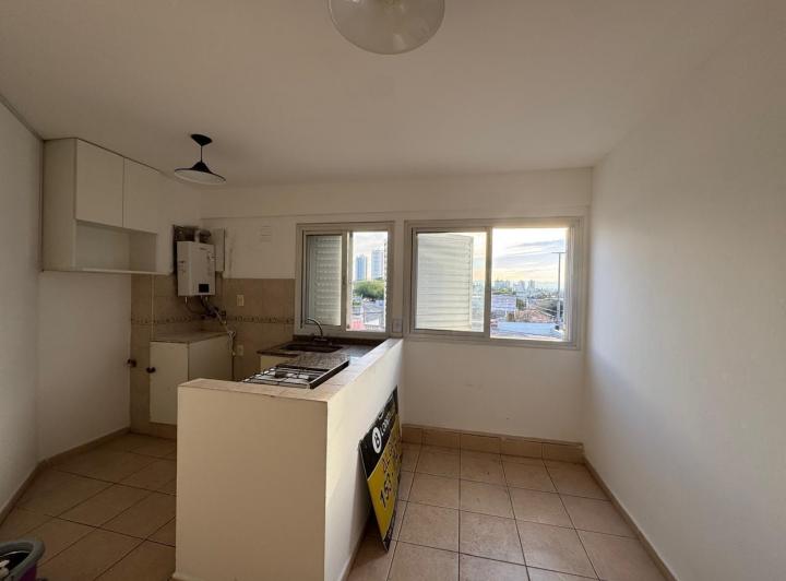 Departamento 2 ambientes en Alto Alberdi — Santa Rosa al 3000 — Alquiler, foto 6 de 8