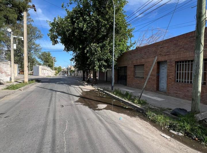 Casa 3 Dorm. en Villa Páez — Eliseo Cantón al 2100 — Venta, foto 2 de 8