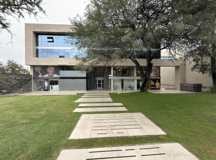 Oficina en venta en Cerro de las Rosas, Córdoba — José Roque Funes al 1700 — Venta, foto 1 de 8