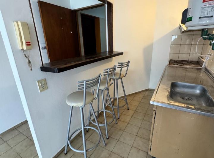 Departamento 1 amb en Alberdi — Duarte Quirós al 800 — Venta, foto 3 de 8