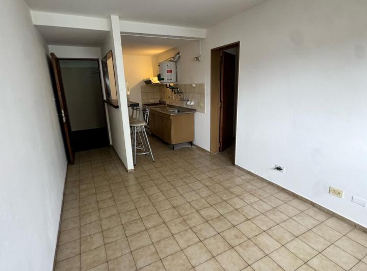 Departamento 1 amb en Alberdi — Duarte Quirós al 800 — Venta, foto 8 de 8