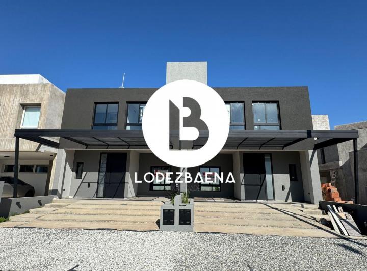 Dúplex 6 ambientes en Colinas de Manantiales — Boulevard Bonciolini — Venta, foto 1 de 8