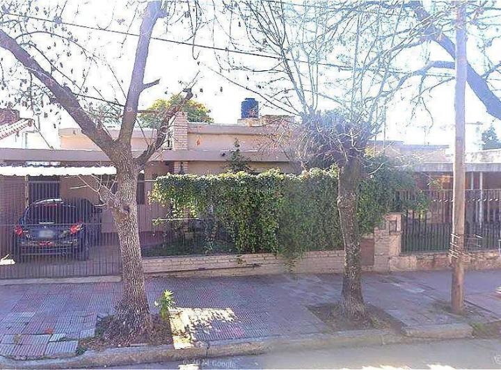 Casa 4 ambientes en Altos de General Paz — Domingo Faustino Sarmiento al 2300 — Venta, foto 1 de 8