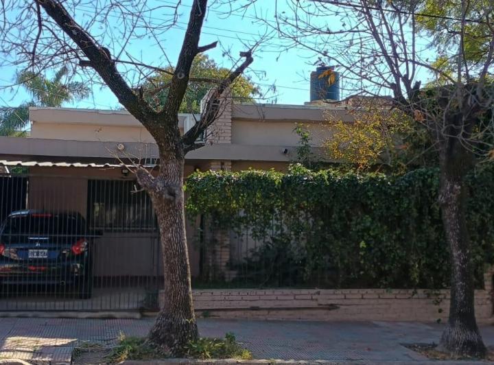 Casa 4 ambientes en Altos de General Paz — Domingo Faustino Sarmiento al 2300 — Venta, foto 3 de 8